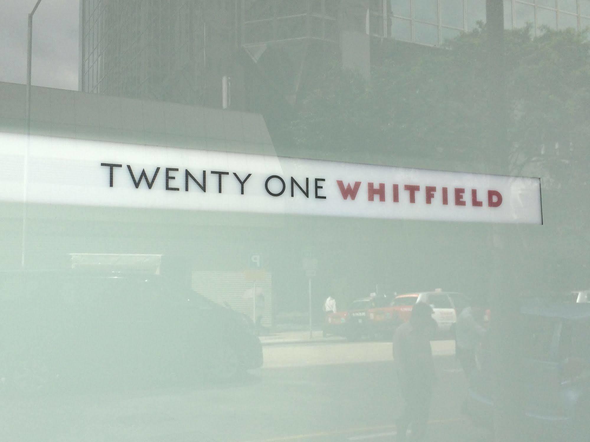 Twenty One Whitfield Aparthotel Hong Kong Exterior photo